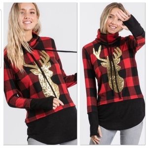 🎁💥Buffalo Plaid Cowl Neck Reindeer Top💥🎁